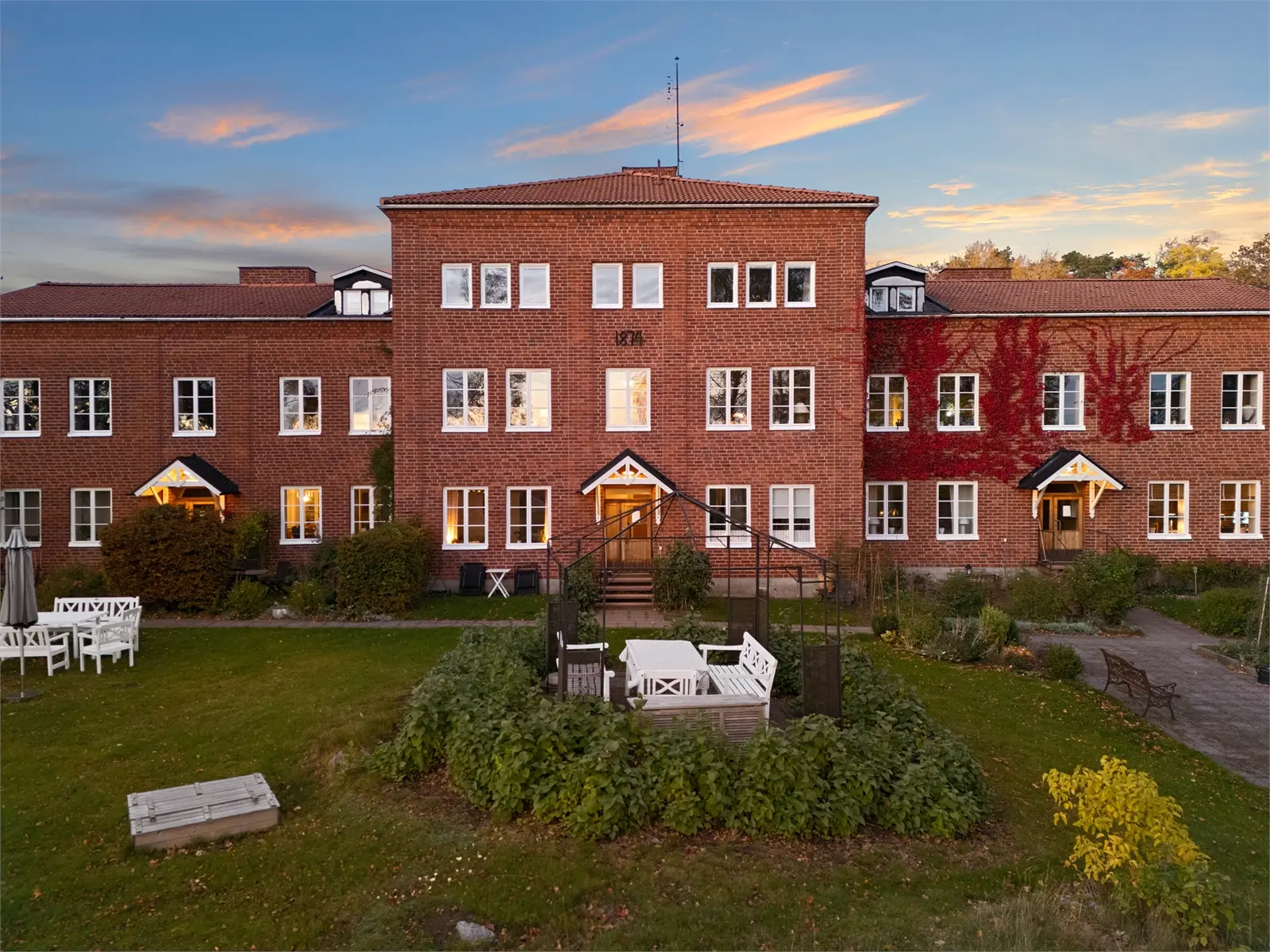 Image 1 of 26 of Formarstigen 5