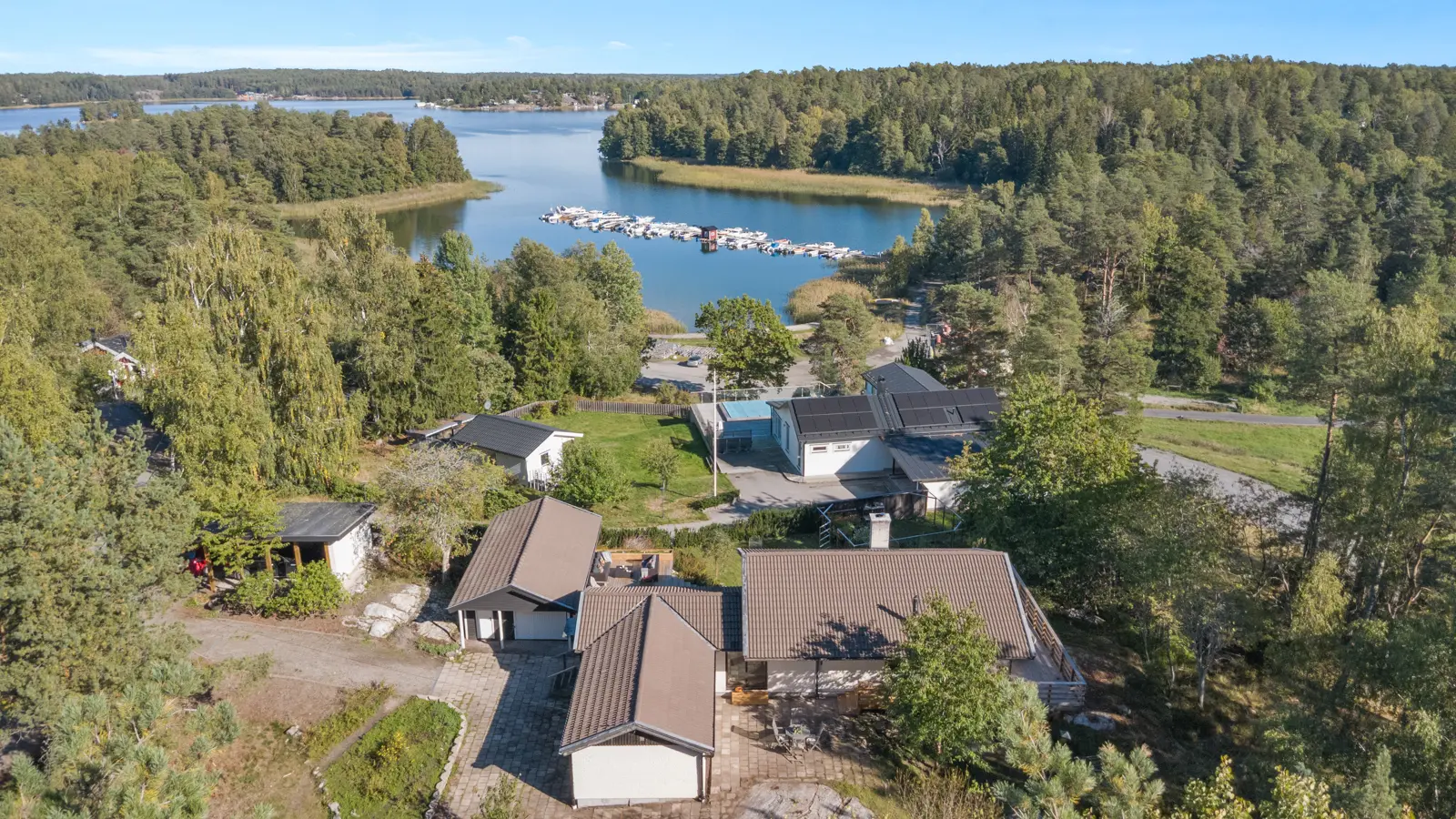 Bild 1 av 41 på Ripstigen 2