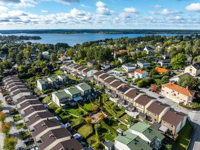 Semi-detached/terraced, 6 rooms, 140 m² in Stockholm