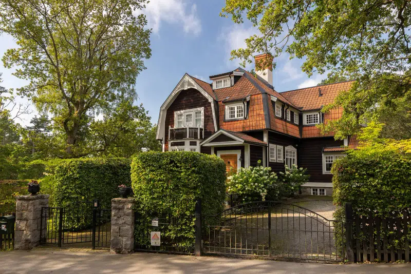 Villa, 12 rum, 411 m² i Djursholm