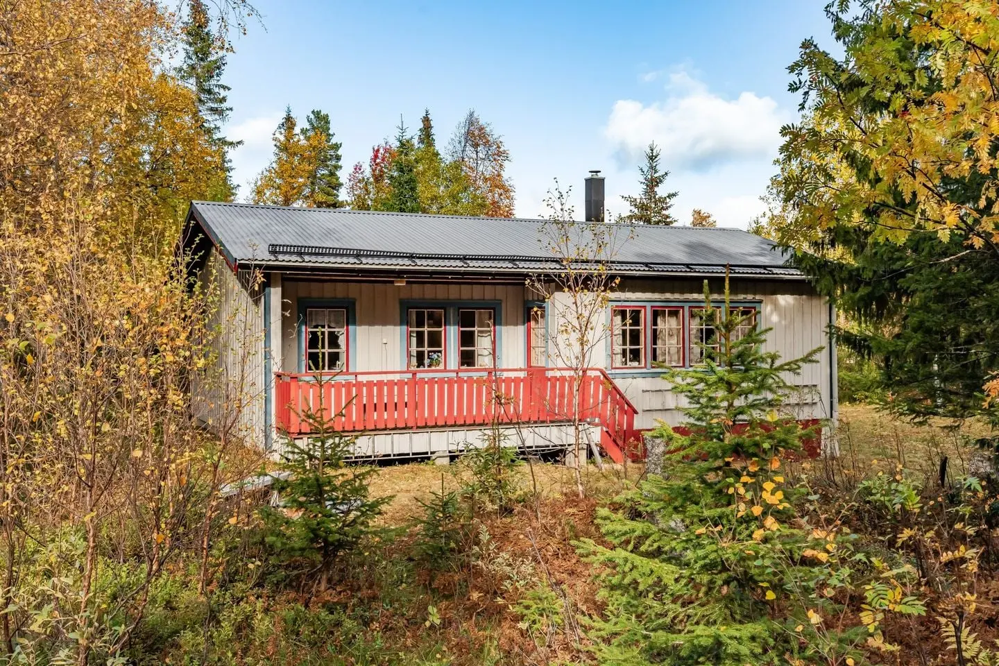 Bild 1 av 10 på Hjortronvägen 17