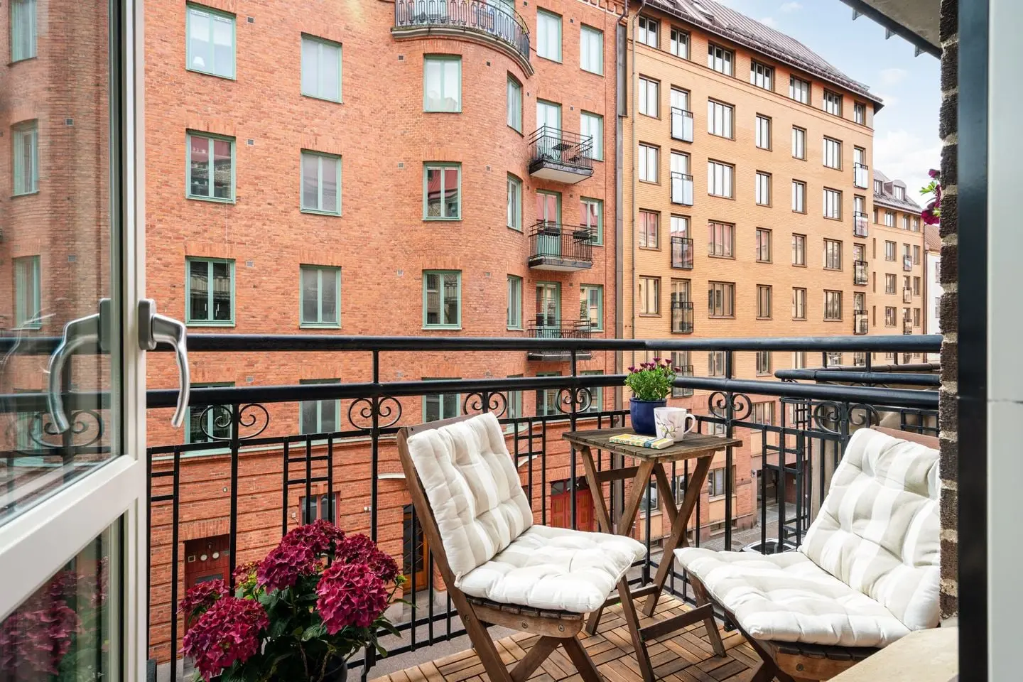 Image 1 of 28 of Tegnérsgatan 22