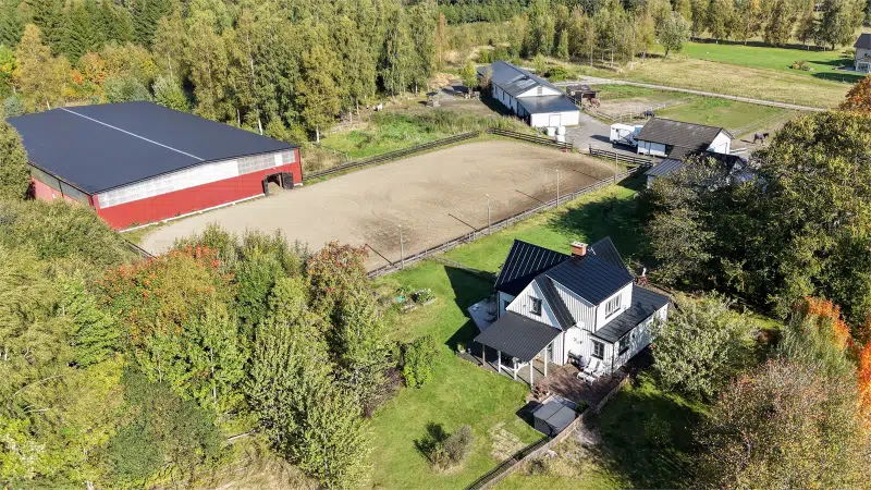 Farm, 5 rooms, 110 m²