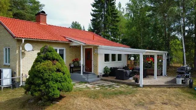 House, 3 rooms, 70 m² in Rönneshytta