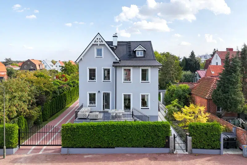 Villa, 7 rum, 247 m² i Solbacken