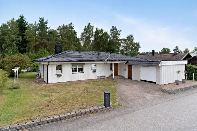 House, 5 rooms, 150 m² in Herrljunga