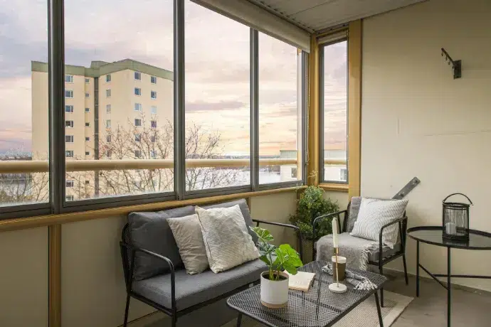 Lägenhet, 2 rum, 100 m² i Västra Skogen