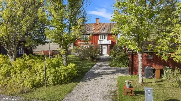 House, 6 rooms, 165 m² in Köping