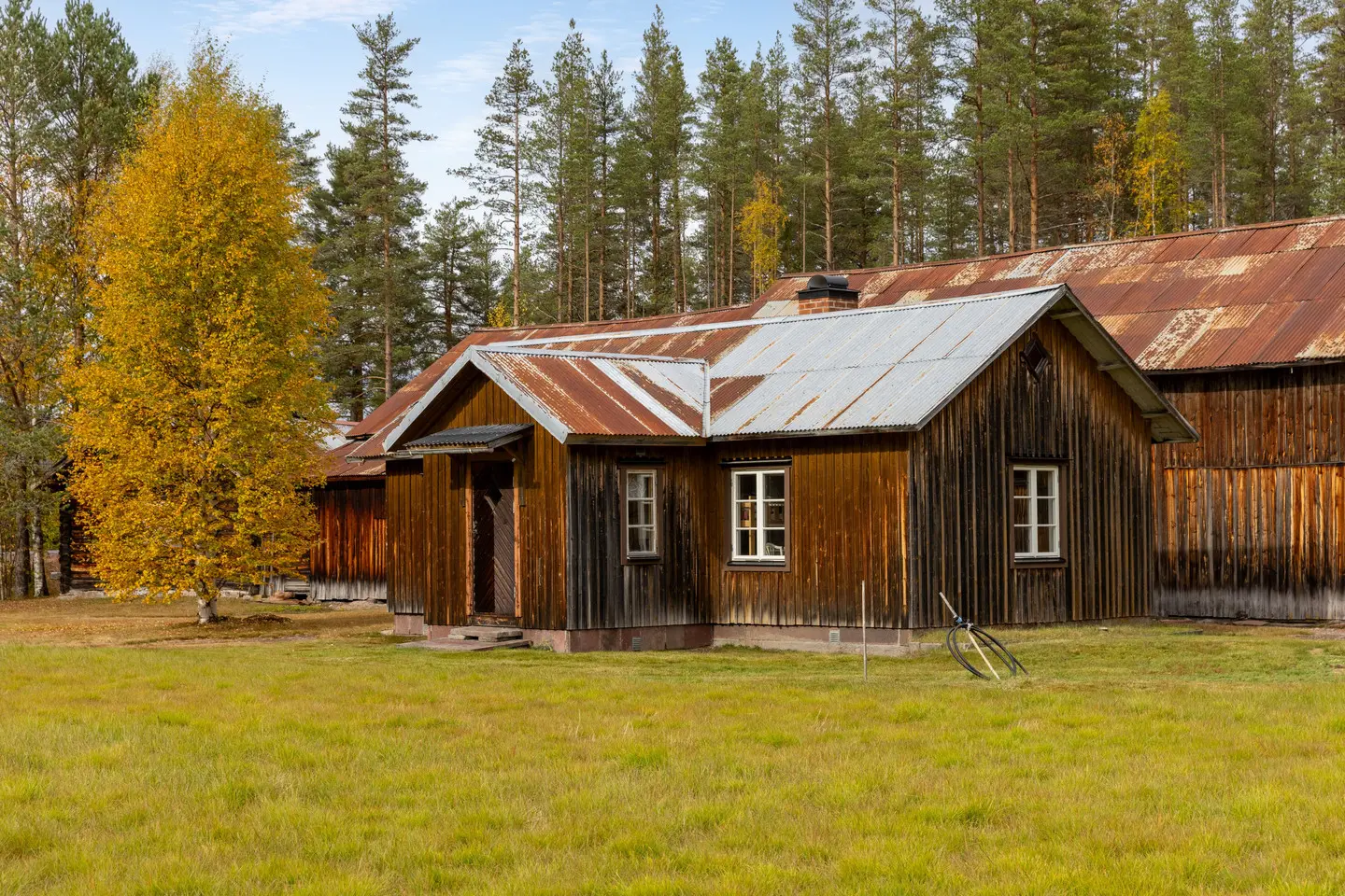 Bild 1 av 30 på Tennänget 7