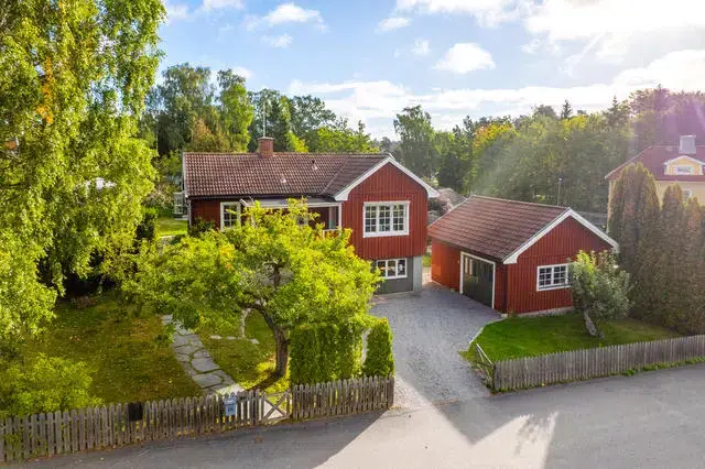 House, 5 rooms, 83 m² in Södertälje