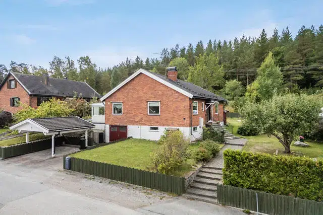 House, 5 rooms, 97 m² in Ekerö