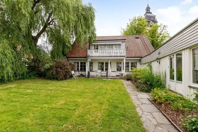 House, 7 rooms, 193 m² in Strängnäs