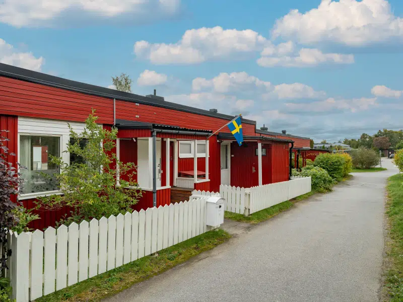 Semi-detached/terraced, 5 rooms, 111 m²