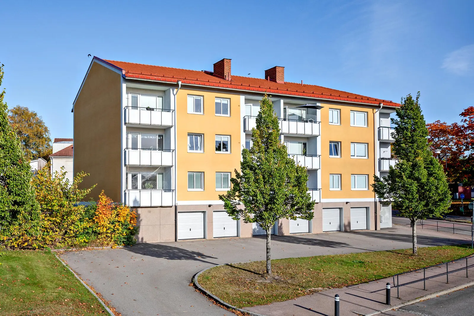 Image 1 of 15 of Stationsgatan
