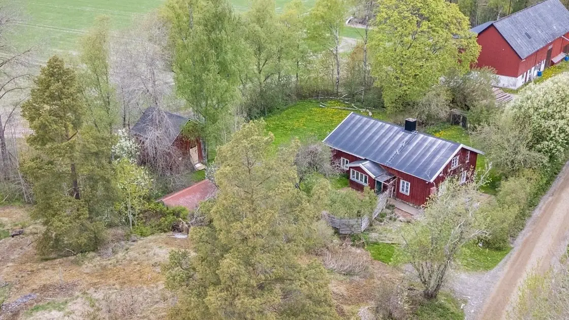 Bild 1 av 41 på Krösslätt 1