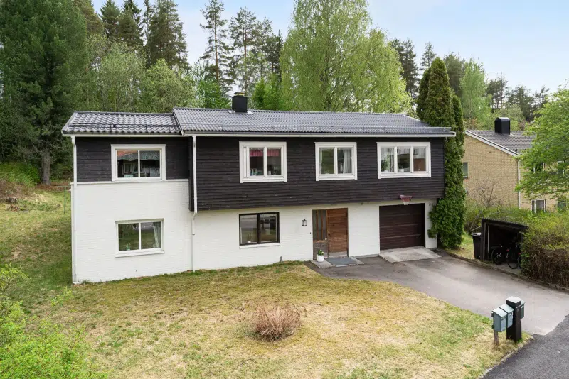 House, 8 rooms, 229 m² in Skellefteå