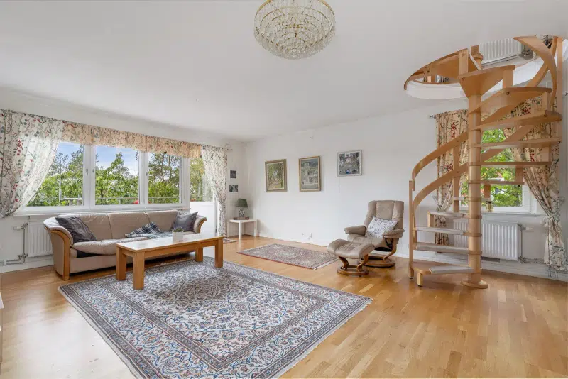 Apartment, 4 rooms, 127 m²