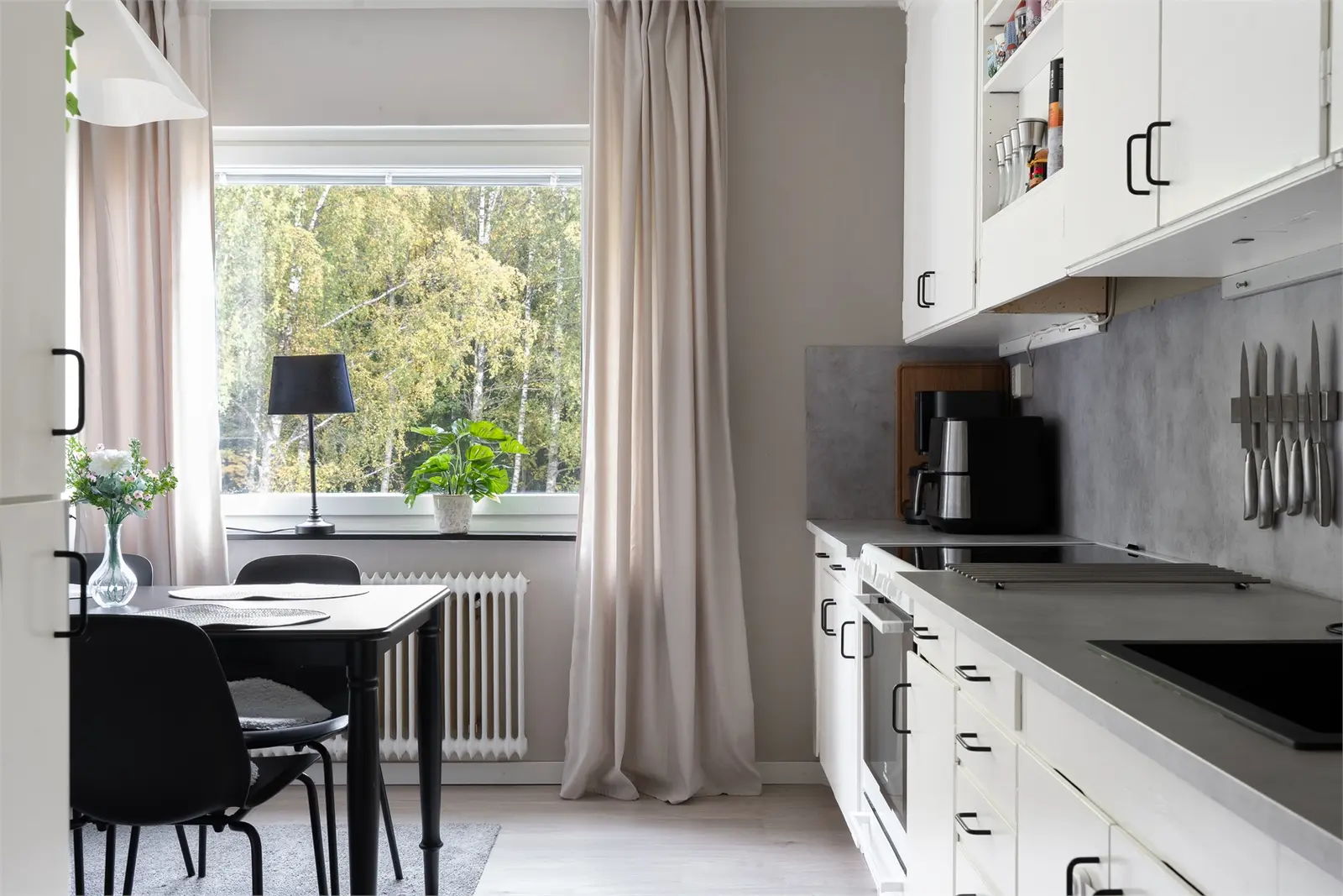 Image 1 of 16 of Floravägen 15 B