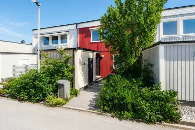 Villa, 4 rum, 117 m² i Kungsängen