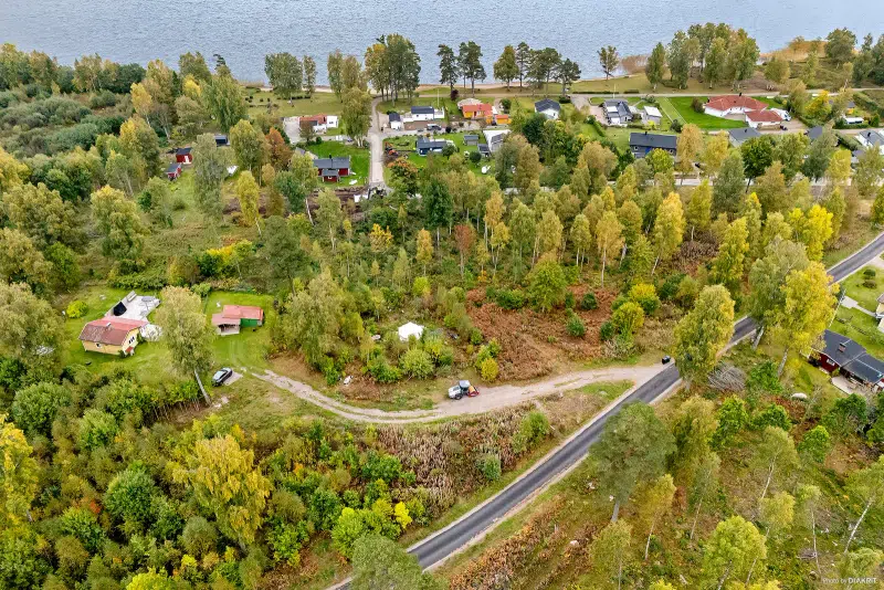 Farm, 1113 m² in Hökerum