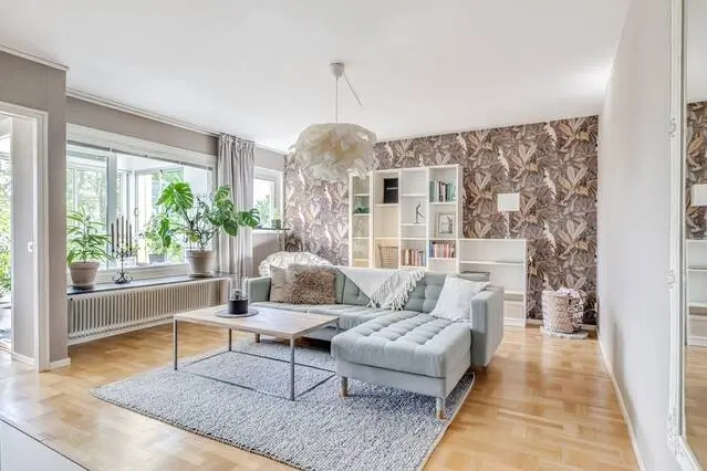 Bild 1 av 16 på Jutevägen 12