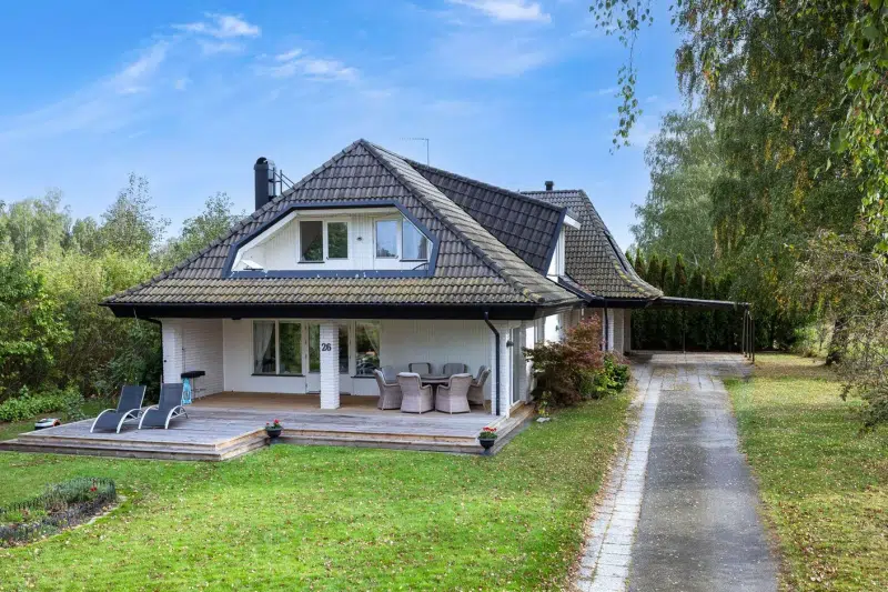 House, 8 rooms, 257 m² in Linköping