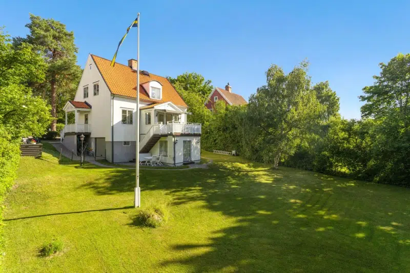 House, 9 rooms, 198 m² in Bromma