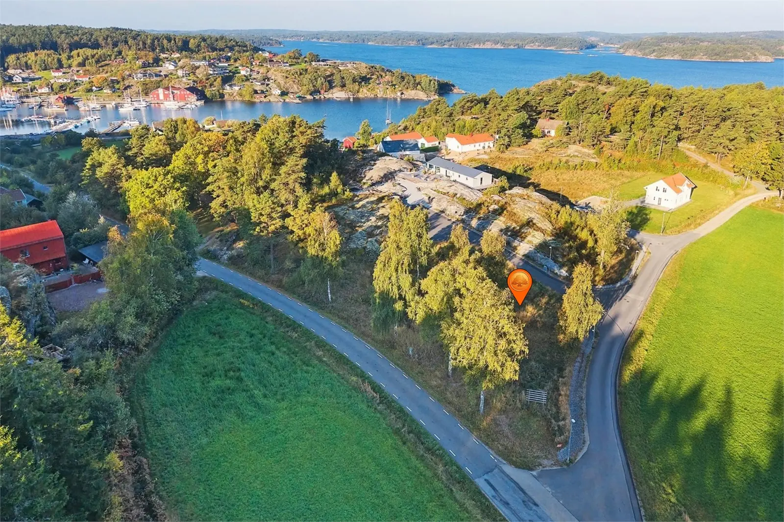 Image 1 of 17 of Brattås 635A