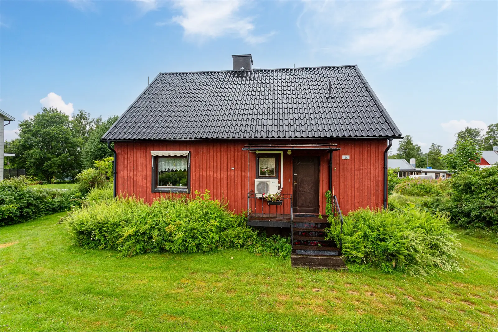 Bild 1 av 24 på Bergdahlsvägen 14