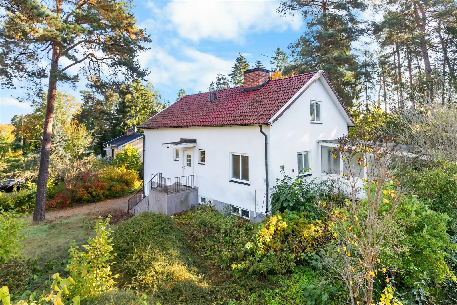 Bild 1 av 29 på Kyrkvärdsvägen 13