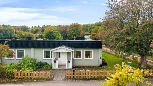 Par-/radhus, 3 rum, 93 m² i Rönninge