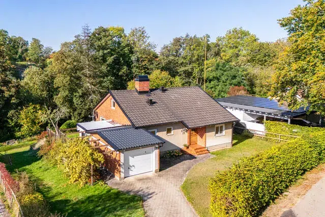 House, 4 rooms, 104 m² in Nättraby