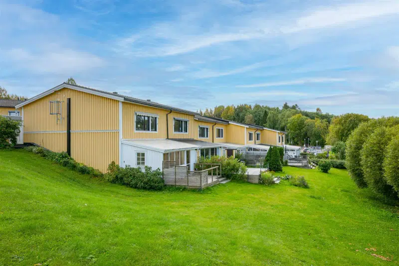 Par-/radhus, 3 rum, 88 m² i Granloholm