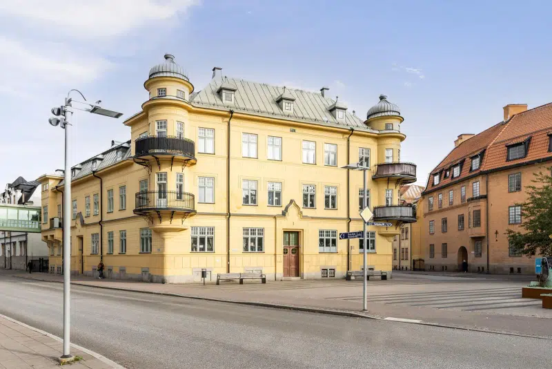 Apartment, 2 rooms, 100 m² in Västerås