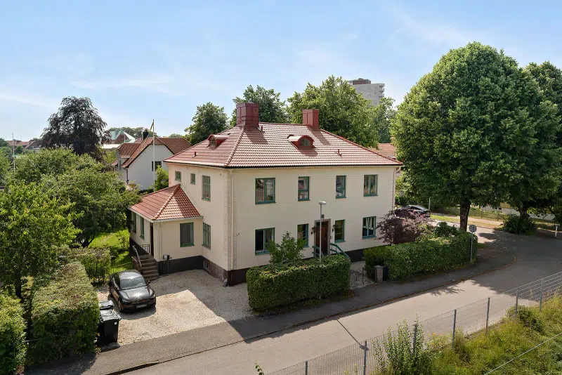 Villa, 13 rum, 308 m²