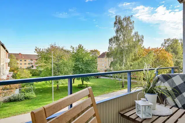Lägenhet, 1 rum, 35 m² i Häggvik