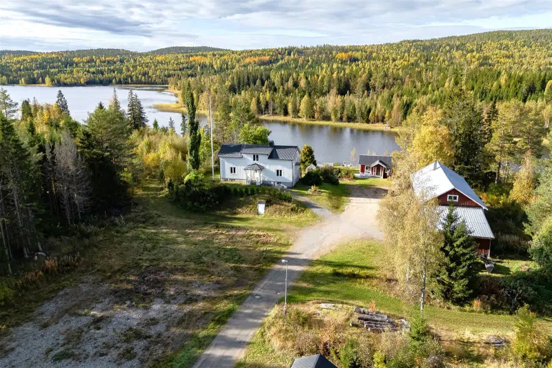 Gård, 6 rum, 190 m² i Aspnäs