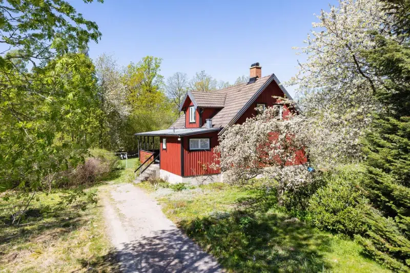 House, 4 rooms, 90 m² in Backaryd