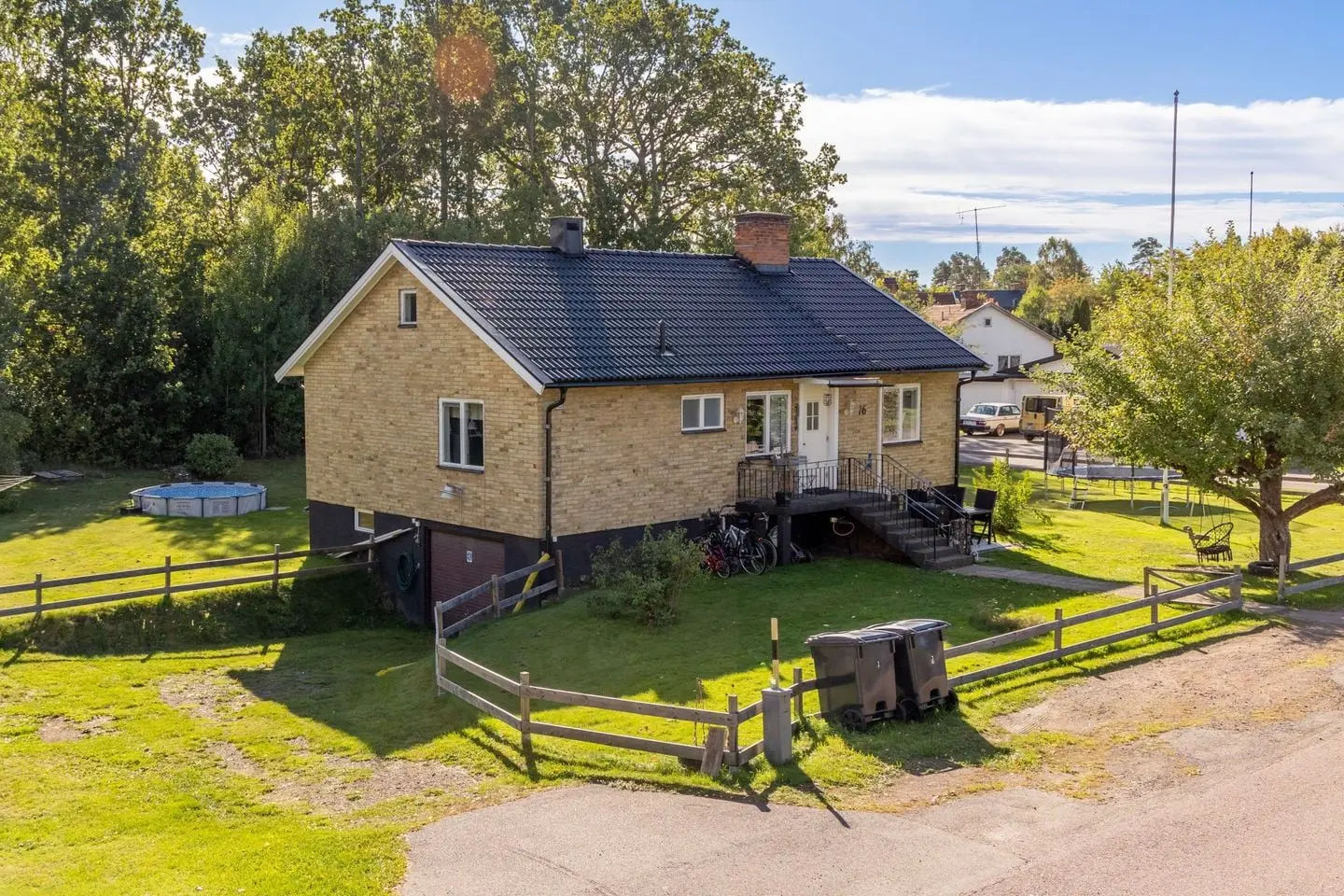 Image 1 of 1 of Af Harmens väg