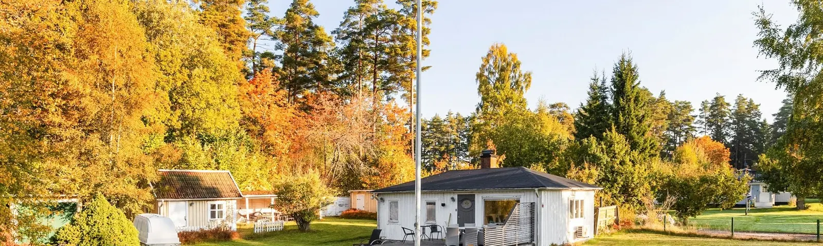 Image 1 of 1 of Ulvs väg 1