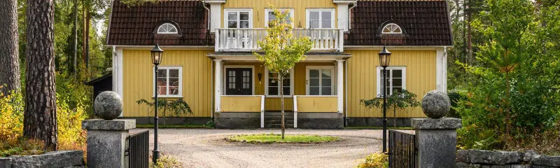 House, 11 rooms, 255 m² in Alvesta