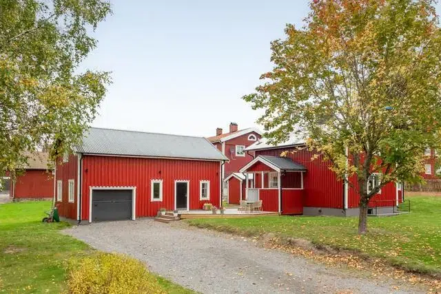 House, 2 rooms, 75 m² in Karlskoga
