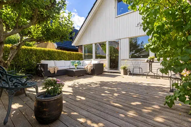 Semi-detached/terraced, 8 rooms, 185 m² in Ekerö