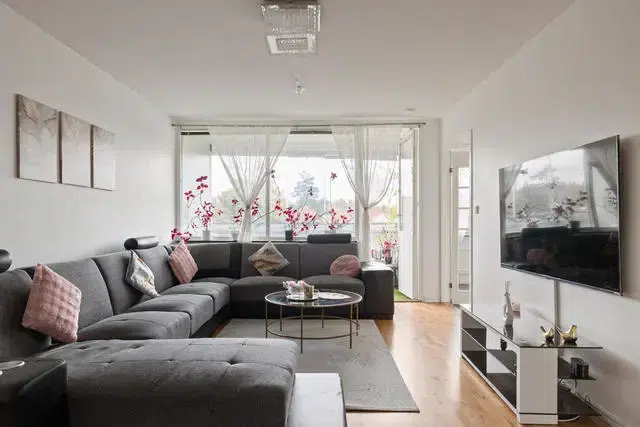 Lägenhet, 5 rum, 105 m² i Handen