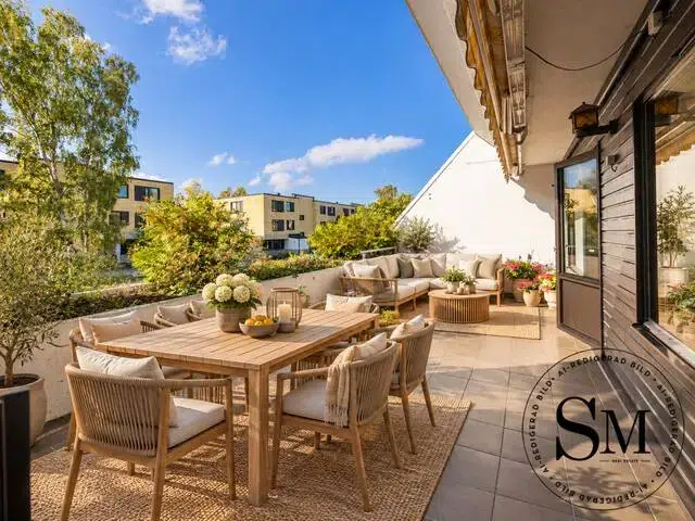 Lägenhet, 3 rum, 97 m² i Hasselbacken/Centralt