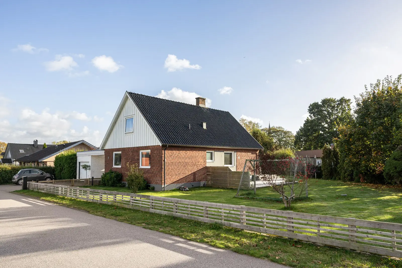 Bild 1 av 34 på Sockenvägen 7