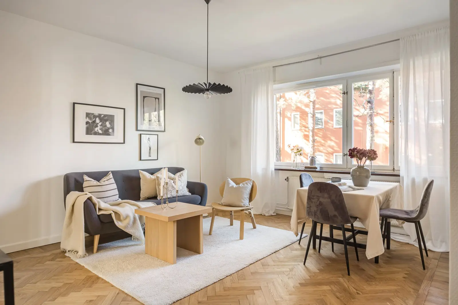 Apartment, Hallebergsvägen 13, Stockholm. Photo 1 of 1
