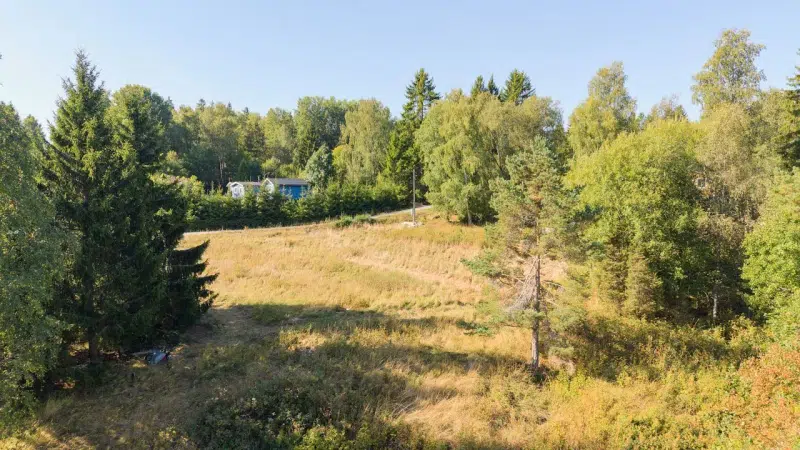 Land / plot, 2021 m² in Örsundsbro