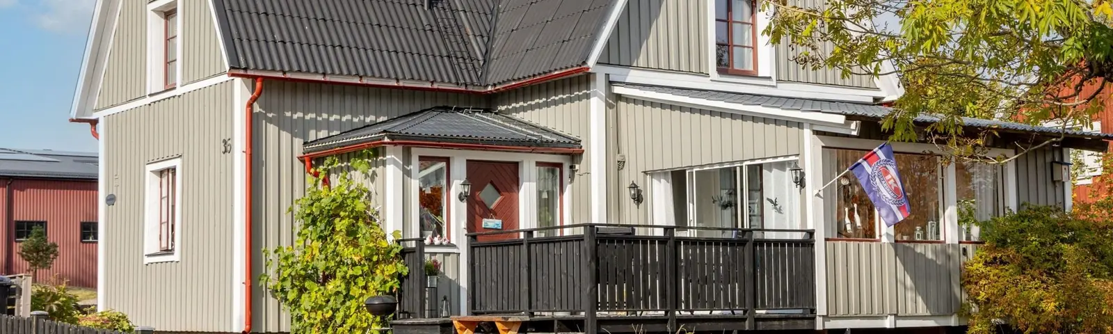 Image 1 of 41 of Järnvägsgatan 36