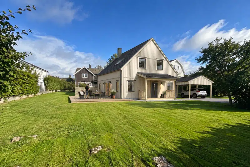 House, 5 rooms, 140 m² in Hönö